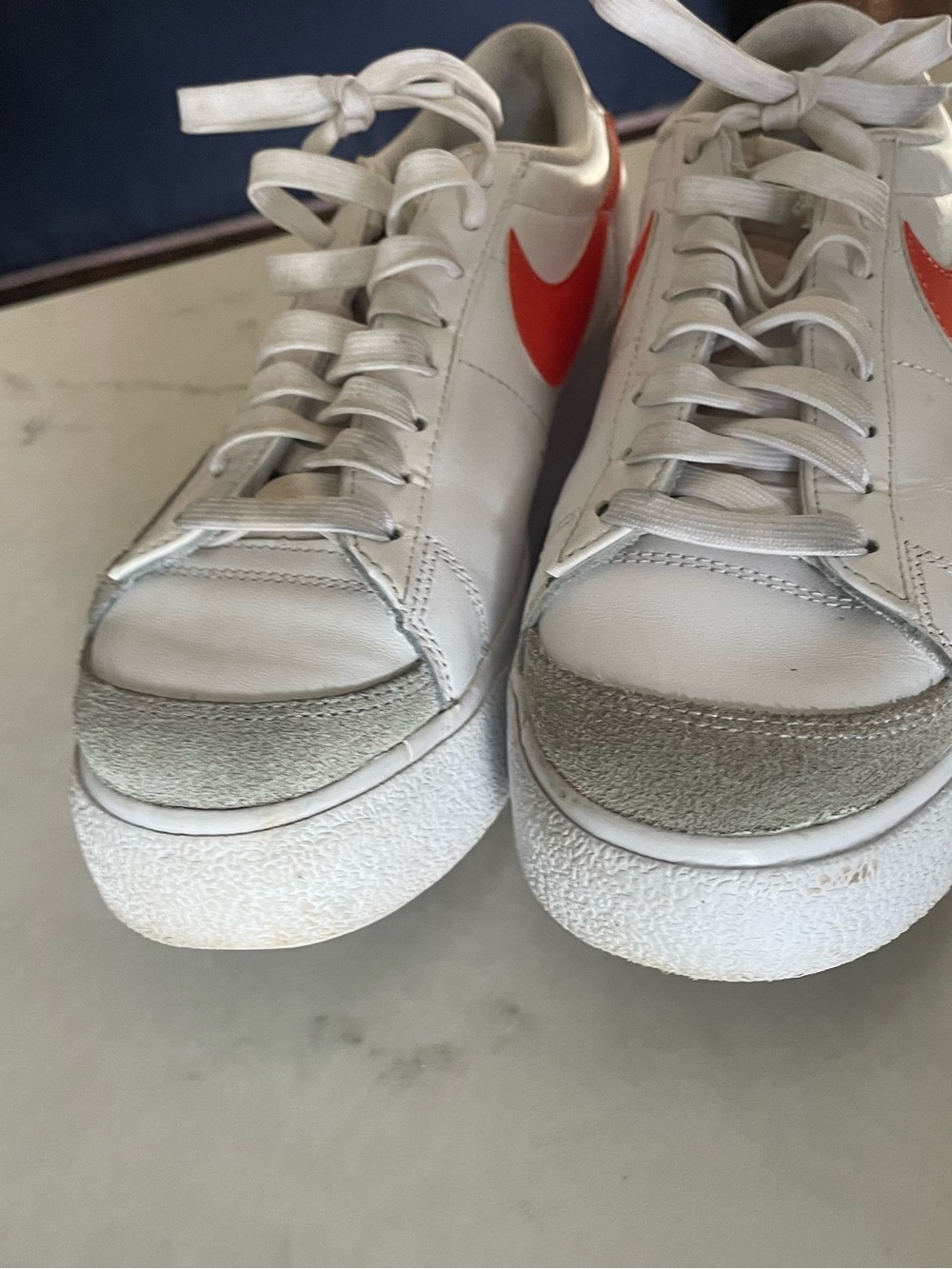 Nike Blazer woman’s  Low Platform Sneakers -  8 White with Orange Swoosh - Picture 7 of 8